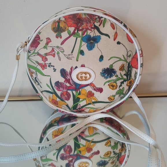 Authentic Vintage Gucci Floral Multicolor Canteen Crossbody Bag - Picture 15 of 16